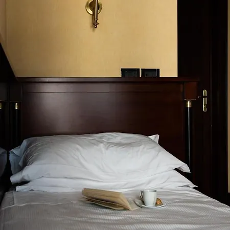 Hotel Petite Fleur 3*