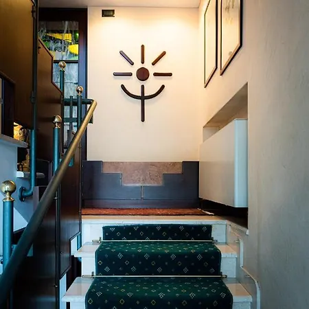 Petite Fleur Рокказаро