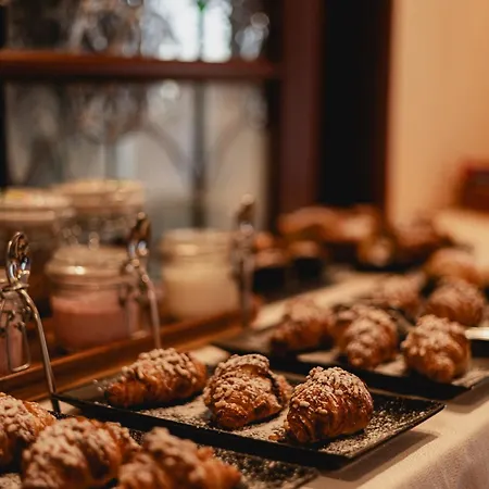 Отель Petite Fleur